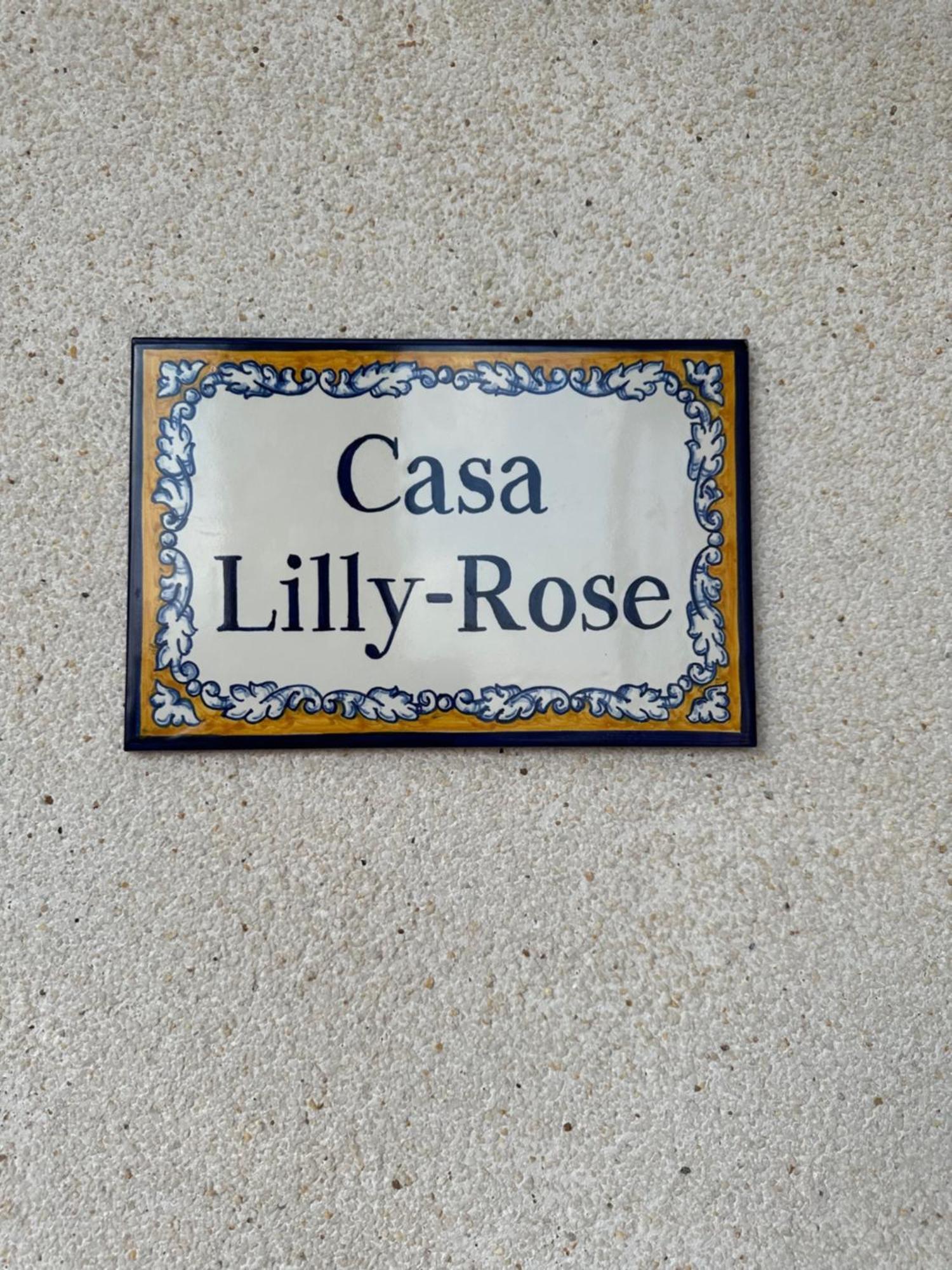 Casa Lilly-Rose: Villa Near Villamartin Plaza & Golf Exterior photo